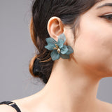 Wuli & baby Hyperbole Flower Earrings